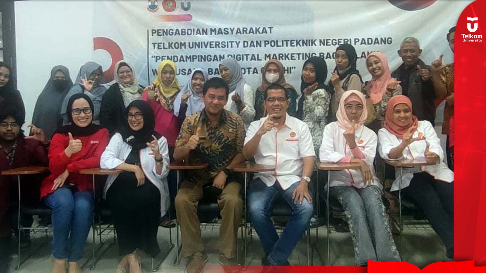 Telkom University and Padang State Polytechnic, Organize Digital Marketing Assistance