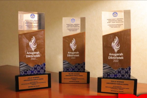 Telkom University Received 3 Awards From Diktiristek
