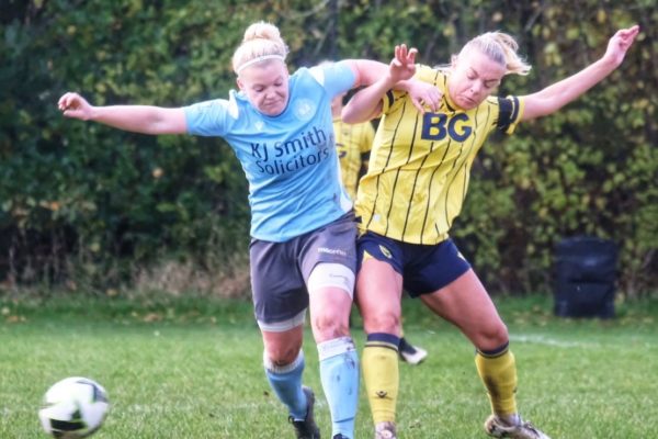 Woodley United Ladies v Oxford United Pictures: Andrew Batt